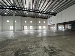 Changi North Way (D17), Warehouse #634817231